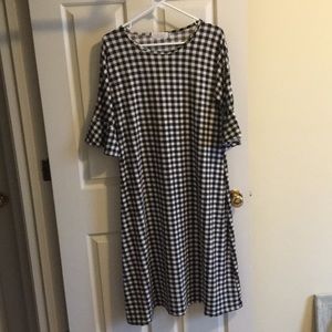 Midi buffalo check dress.